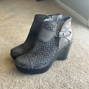 Jambu JBU Olivia Wedges Perforated Ankle Bootie in Dark Gray